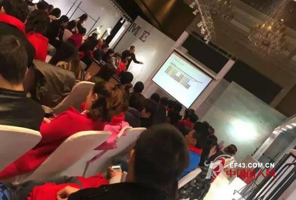 ã€è¿ªç¬›æ¬§ã€‘2017å¤è£…å‘å¸ƒä¼šæš¨è®¢è´§ä¼šåœ†æ»¡è½å¹•