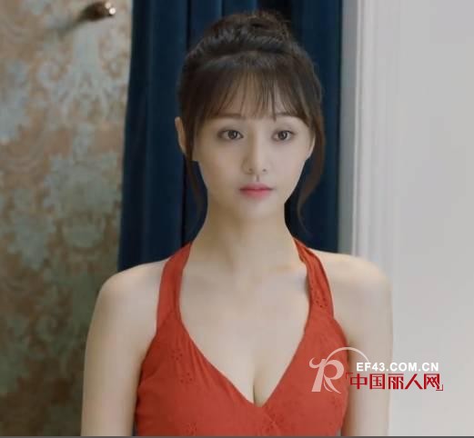 ã€Šå¾®å¾®ä¸€ç¬‘å¾ˆå€¾åŸŽã€‹å‰§ä¸­ç©¿æ­ è¿ªç¬›æ¬§åŠ©æˆåŠŸæ’©åˆ°ç”·ç¥ž