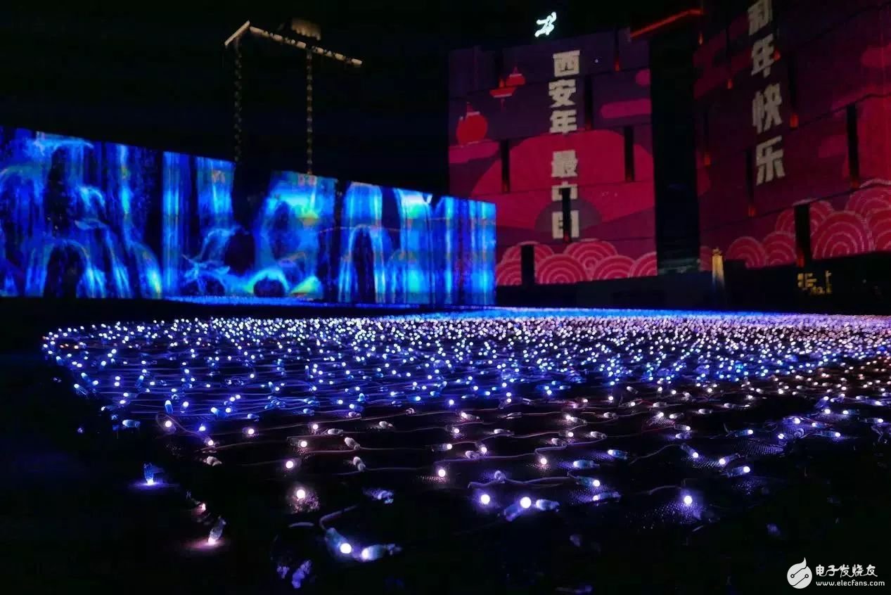 Xi'an City Wall New Year Lantern Festival, please come to a big god called AR