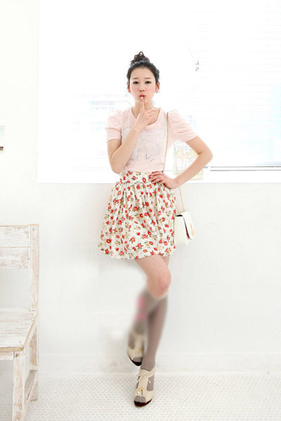 Modern Retro: The Hottest Trend (Image 6)