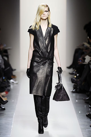Big-name collectives show a new wave of fashion (Figure 1)