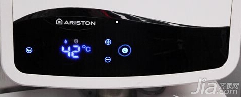 Ariston water heater display