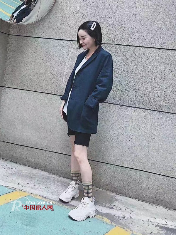 å¤´å‘å°‘çš„äººå¯ä»¥å‰ªçŸ­å‘å—  å†¬å­£çŸ­å‘å¥³ç”Ÿæ€Žä¹ˆæ­é…è¡£æœ