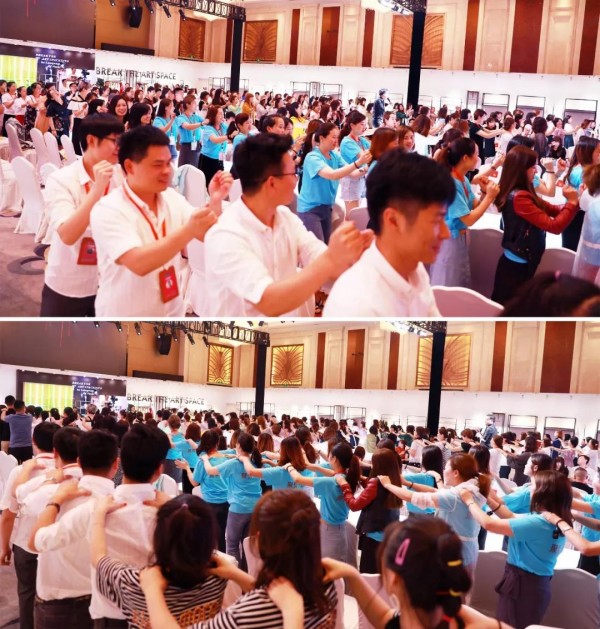 ç¥è´ºéŸ©åº2019å†¬å­£æ–°å“å‘å¸ƒä¼šåŽä¸½åœ†æ»¡è½å¹•