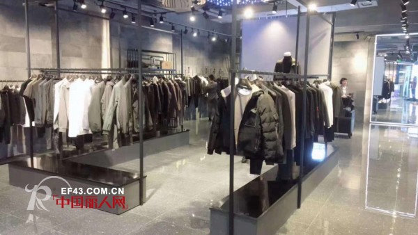 é‡‘ç‰›ä¸‡è¾¾3059â€œåŽå°è±¡â€æ——èˆ°åº—ç’€ç’¨å¼€ä¸šå•¦ï¼