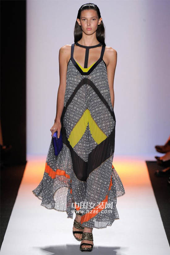 2012æ˜¥å¤æ—¶å°šå¥³è£…æµè¡Œé…é¥°è¶‹åŠ¿ä¹‹BCBG Max Azria(å›¾2)