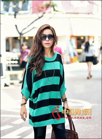 Fashionable atmospheric loose sweater