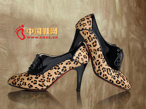 Stitching leopard high heels