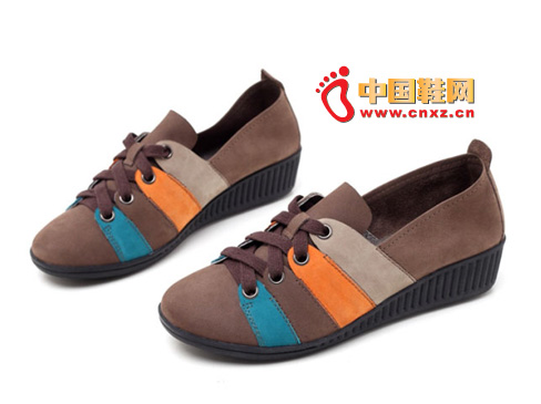 Women's casual shoes are very fashionable