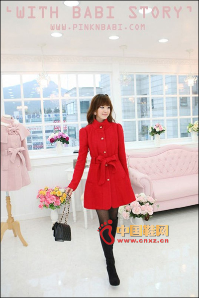 Red wool coat style, sweet match