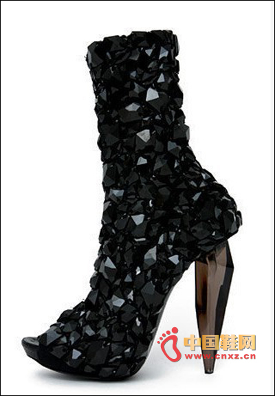 Black fish mouth sequin shoes
