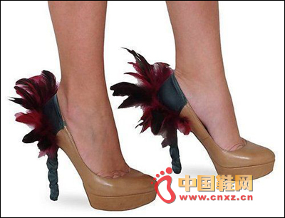 Feather heel decorated heels