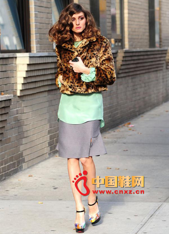 Leopard Short Jacket + Color High Heel Sandals