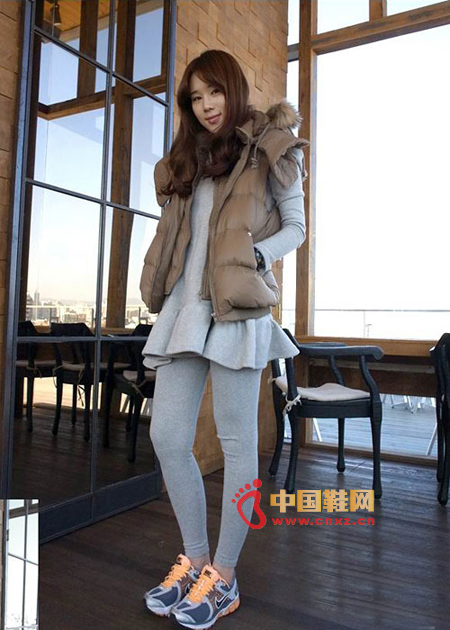 Khaki vest, warm fur collar people have to love, beautiful color