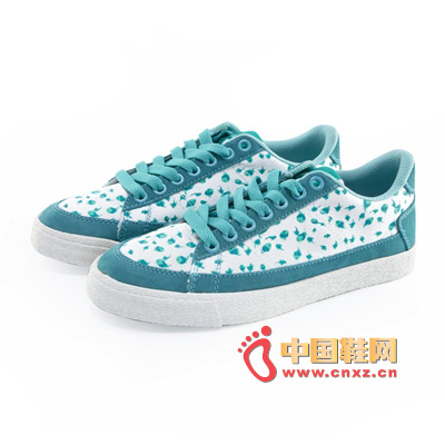Blue green casual shoes