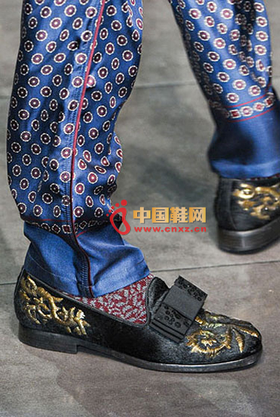 Dolce & Gabbana 2012 winter men's shoes do the old classic Rococo pattern