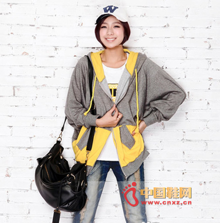 Simple and loose stitching jacket, suitable for different body MM, novel and beautiful colors