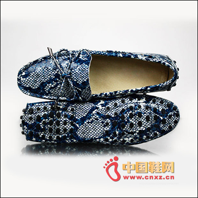 Animal pattern bean shoes