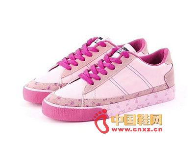 Pink low shoes