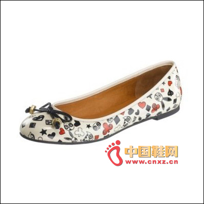 Printed flat shoes
