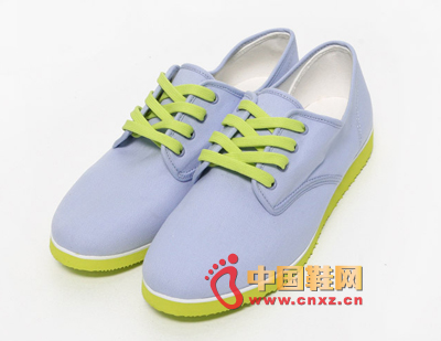 Casual lace-up flats, fluorescent laces and soles are bright, simple two colors, simple and natural