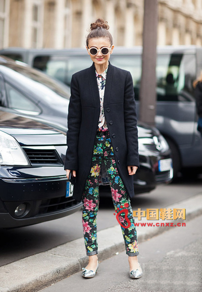 Suit jacket + printed trousers