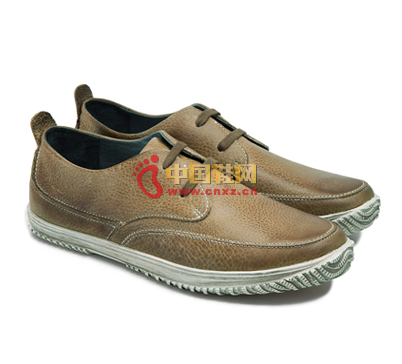 Textured textured leather casual shoes