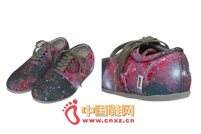 Starry canvas shoes