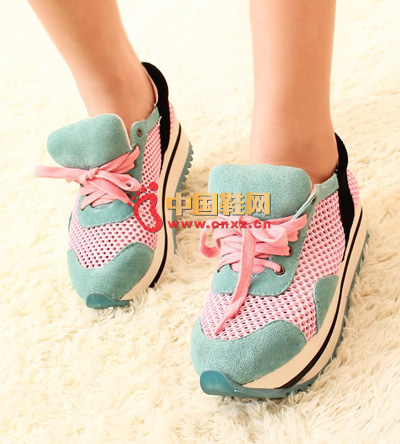Thick-bottomed spell-colored banding candy color, mixed-color mesh hole loose cake casual shoes, good and comfortable style