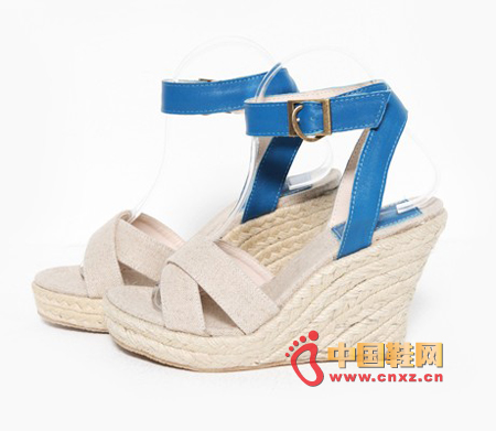 Cool canvas wedges in natural tones for dresses, jeans