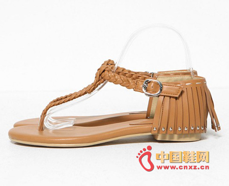 Weaving wind T-sandals are very refreshing summer single items, and the foot feel is quite comfortable