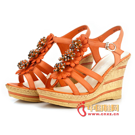 High slope and flower hot drilling sweet garden sandals, novel styles, let you become more sunny.