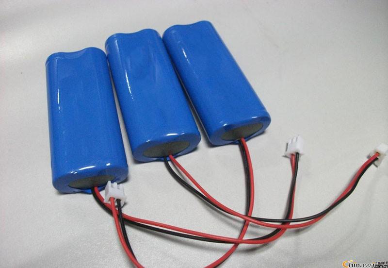 'Can a constant voltage and constant current power supply replace the lithium battery charger?