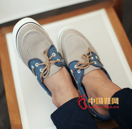 Simple color matching shoes, canvas cotton material, casual and comfortable. Washing color