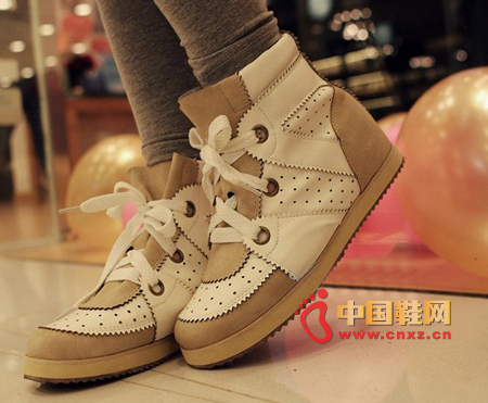 Lace-up sneakers, full charm, soft interior design
