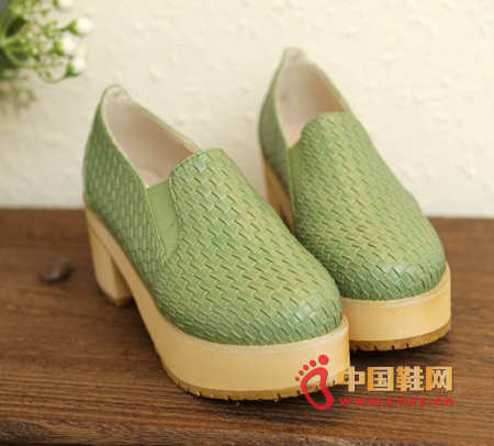 Japanese sweet forest fan woven single shoes, small round head most pleasing, comfortable toes