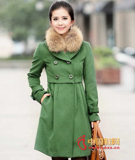 Fluffy and soft hair, stylish and exquisite, feel fine. Waist crease design