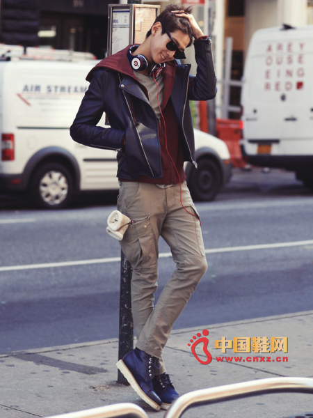 Basic zip zippered suede jacket, do not feel monotonous color, navy blue is very attractive