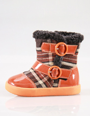 Orange: Use classic canvas grid stitching bright orange leather upper, so that children's boots are full of retro yet stylish