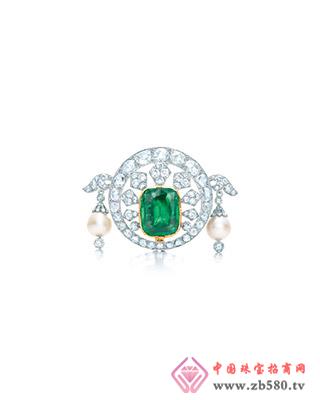 An emerald and diamond brooch from the French royal jewels purchased by Tiffany in 1887