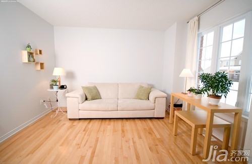 what is the difference between wooden floor and composite floor