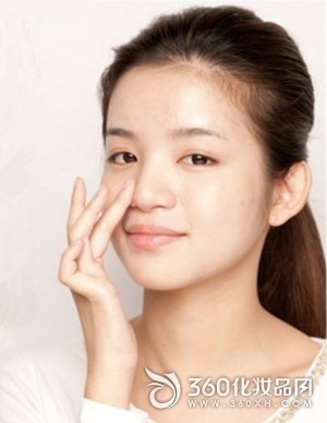 Six easy to use eye bags tips