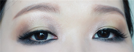 Personality Bad Girl Makeup Devil Makeup High Cold Eye Shadow MAC Soft Mist Powder 9