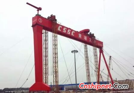 Huangpu Wenchong 900-ton gantry crane successfully lifted the whole machine