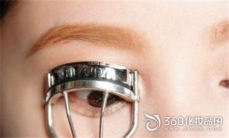 Mascara eye eye makeup eyelash curler eyelid