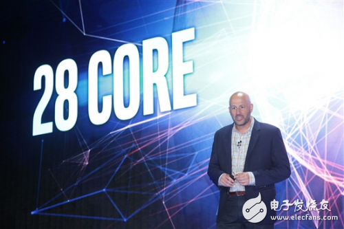 Intel announced a new generation of 28 cores, which can run to the state of full-core 5GHz acceleration