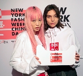 Li Ning New York Fashion Week T stage with the same paragraph in the Lynx 618 fire on sale "a second no"