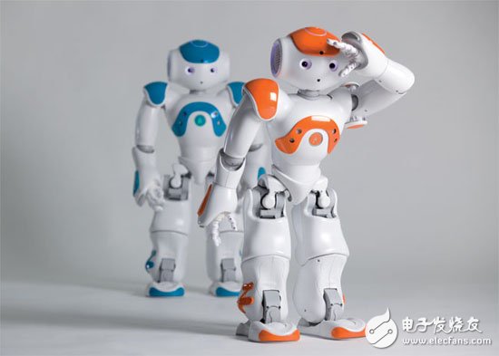 China's robot industry is cold and hot, service robots are still waiting for the opportunity_industrial robots, service robots, intelligent control