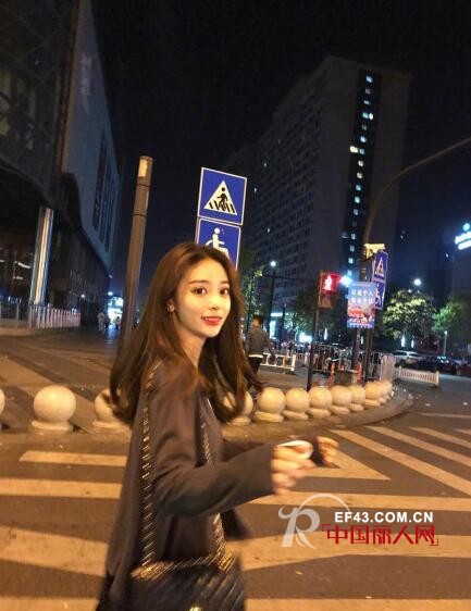ç„¦å¯ç„¶æ˜¯çŽ‹æ€èªæ–°å¥³å‹ï¼Ÿç„¦å¯ç„¶æ˜¯è°ï¼Ÿå¥³ç”Ÿå¦‚ä½•ç©¿è¡£æ›´å¸å¼•äººæ³¨æ„