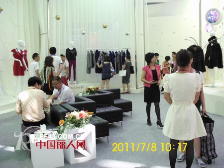 MISSKï¼šåƒèµ«æœ¬ä¸€æ ·ä¼˜é›…--è®°MISSKå‚åŠ ç¬¬åä¸€å±Šæ·±åœ³æœåšä¼š